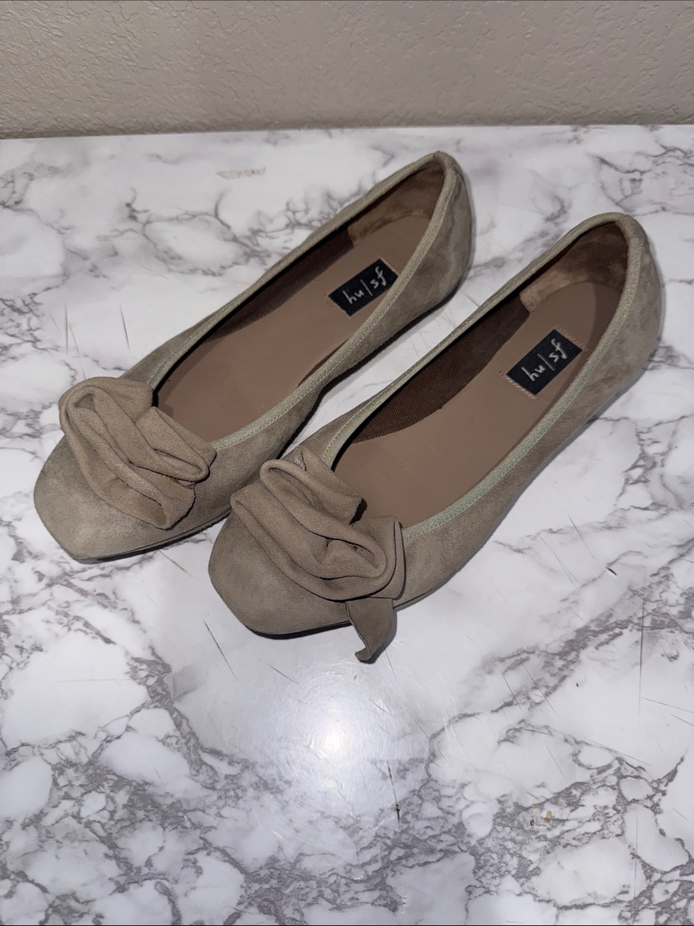 FS/NY French Sole Women's Taupe Bow Suede Ballet Flats